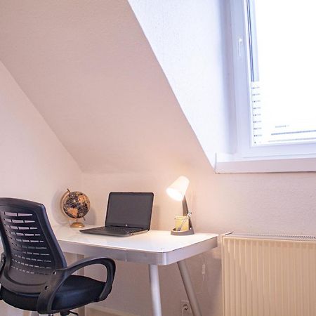 Bis 5 Personen, Parkplatz, Arbeitsplatz Apartamento Solingen Exterior foto